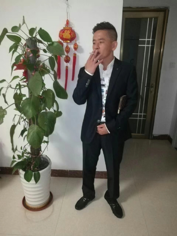 男人三十而立的第二张照片--金华相亲服务中心