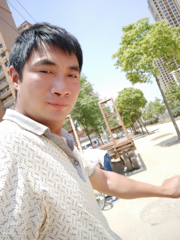 勇哥的第一张照片--金华相亲服务中心