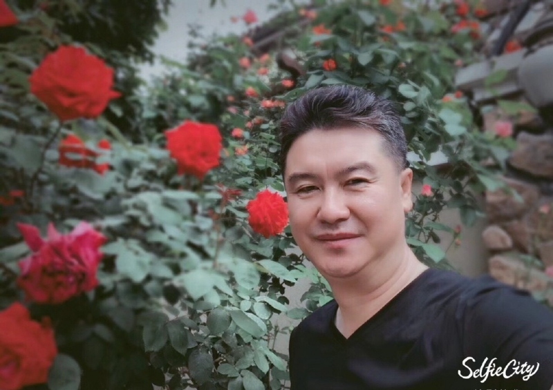 姓李名光耀的第一张照片--金华相亲服务中心