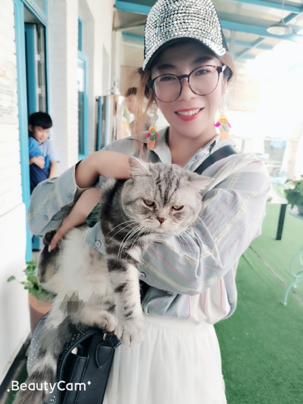 小黑猫的第一张照片--金华相亲服务中心