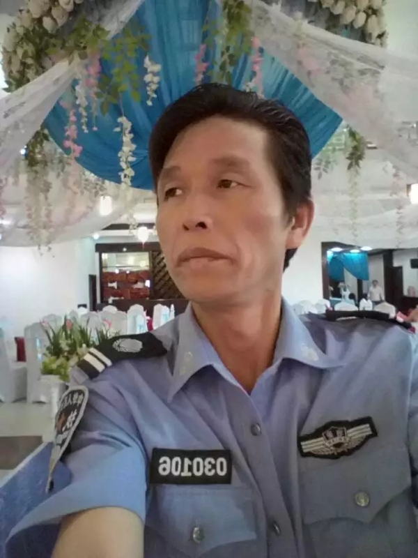 卧窗听雨的第二张照片--金华相亲服务中心