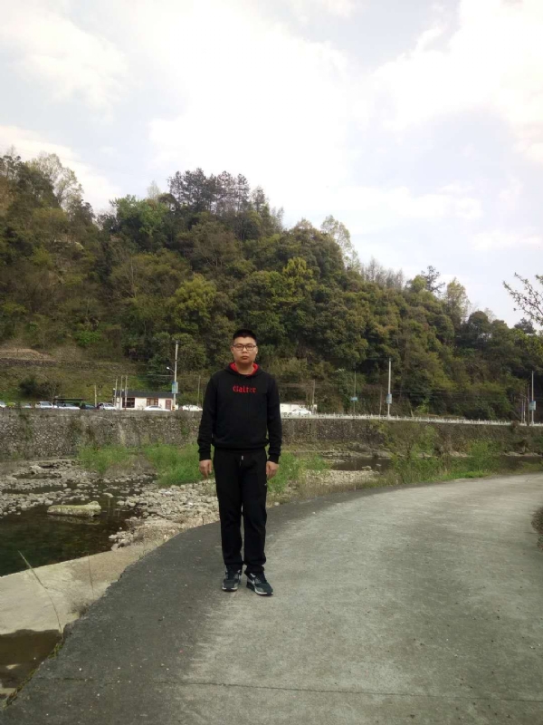 等着上钩的鱼的第一张照片--金华相亲服务中心