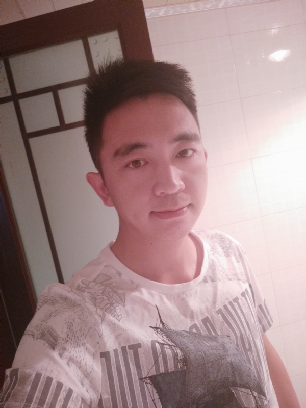 彭亮的第一张照片--金华相亲服务中心