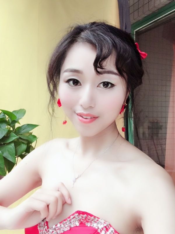 薇薇的第一张照片--金华相亲服务中心
