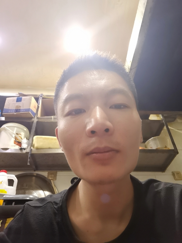 邹先生的第二张照片--金华相亲服务中心