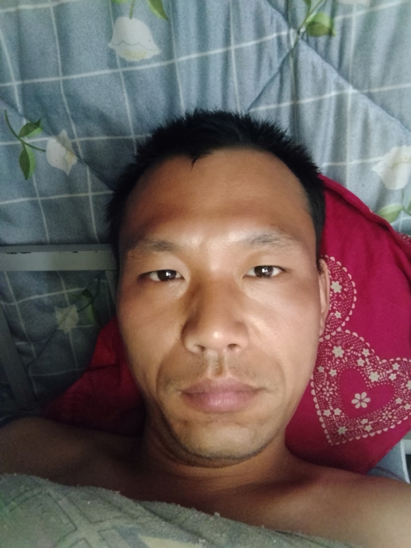 弘扬的第一张照片--金华相亲服务中心