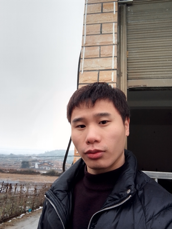 银色的羽翼的第一张照片--金华相亲服务中心