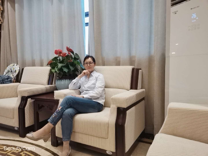 秋水伊人的第一张照片--金华相亲服务中心