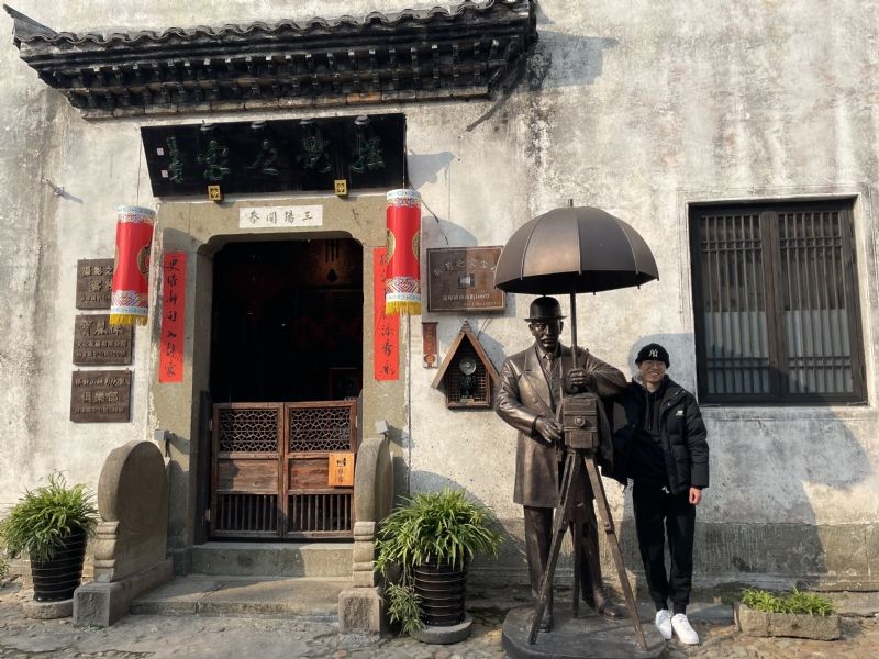 喝可乐的猫的第一张照片--金华相亲服务中心