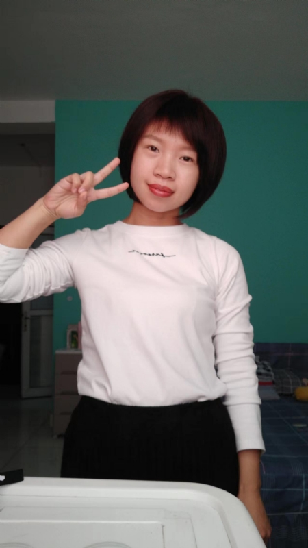 向日葵的第一张照片--金华相亲服务中心