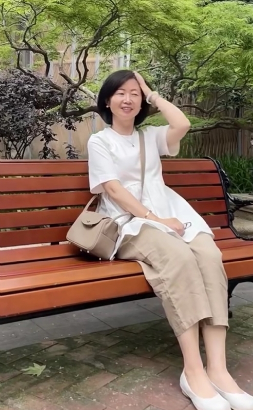 千年老母猪的第五张照片--金华相亲服务中心