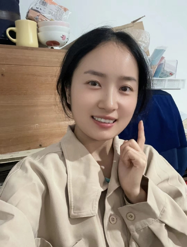 多喝热水的第一张照片--金华相亲服务中心