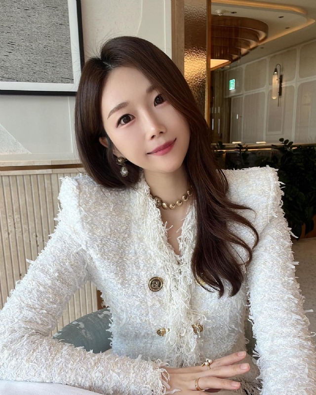 惠然的第一张照片--金华相亲服务中心
