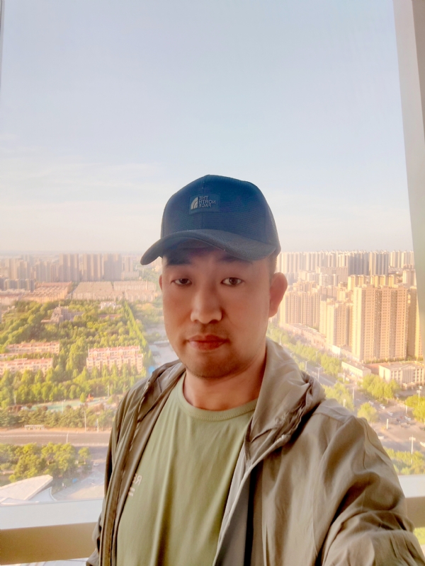勇攀高峰的第二张照片--金华相亲服务中心