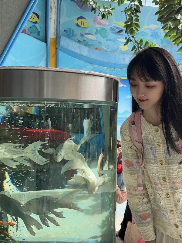 yiyi的第一张照片--金华相亲服务中心