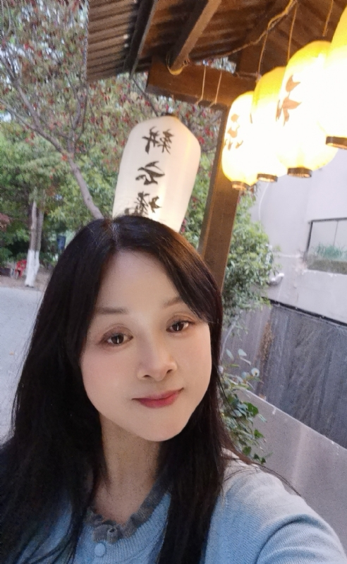 伊伊的第一张照片--金华相亲服务中心
