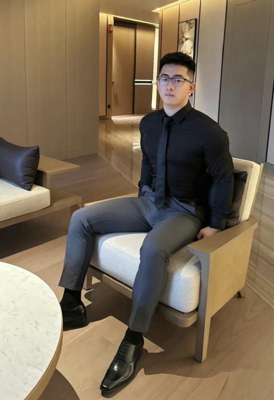 李寒外改英文可家的第一张照片--金华相亲服务中心